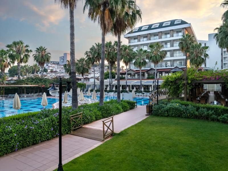 Trendy Hotel Palm Beach