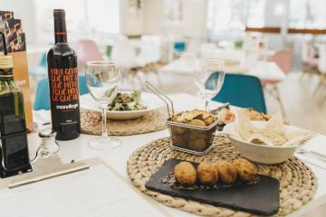 Отель Tres Torres Atiram Испания, Барселона, фото 10