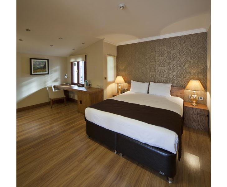 Triada Hotel