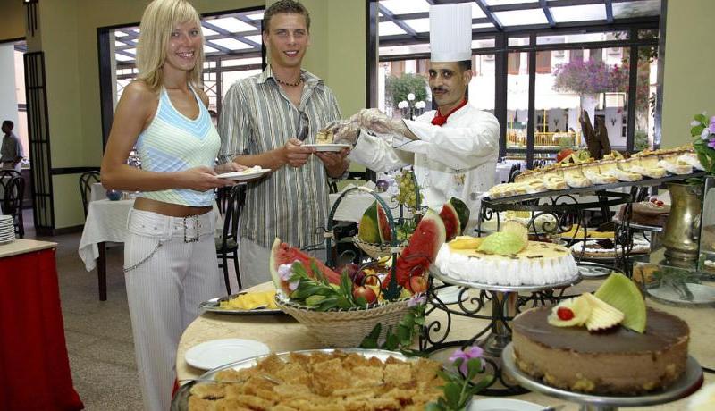 Three Corners Triton Empire Inn