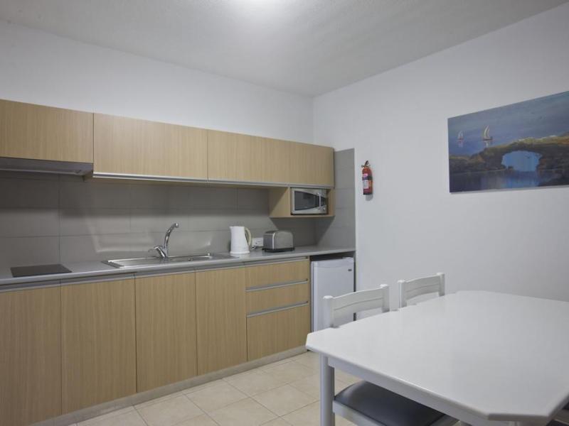 Vrissaki Hotel Apartments