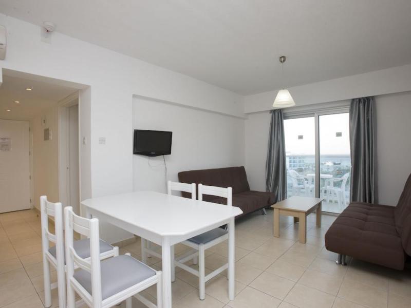 Vrissaki Hotel Apartments