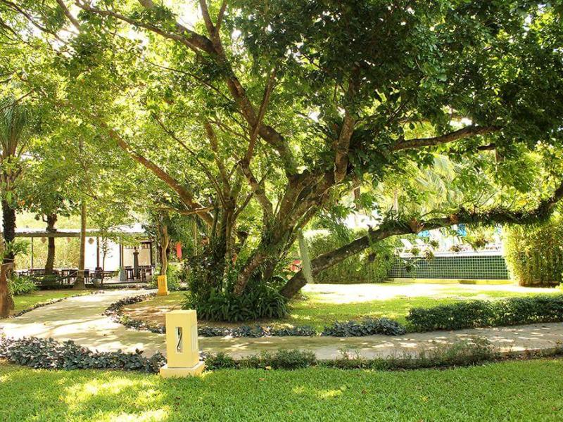 Baan Panwa Resort & Spa