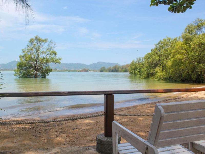 Baan Panwa Resort & Spa