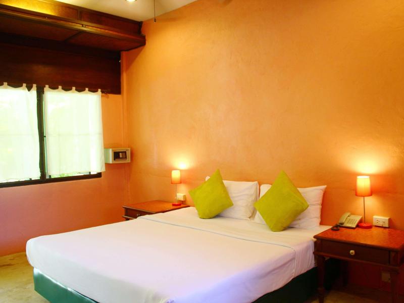Baan Panwa Resort & Spa
