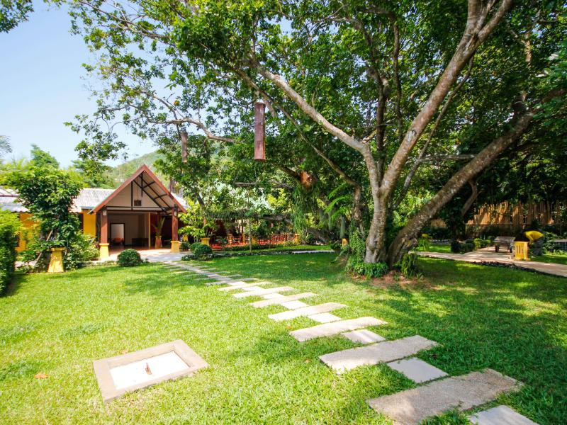 Baan Panwa Resort & Spa