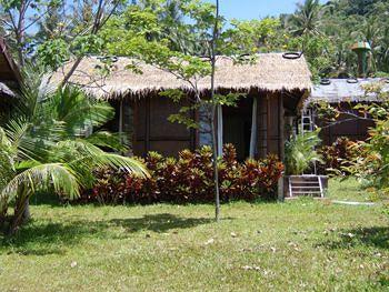 Tropical Garden Lounge Hotel & Resort