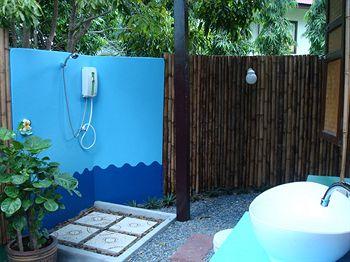 Tropical Garden Lounge Hotel & Resort