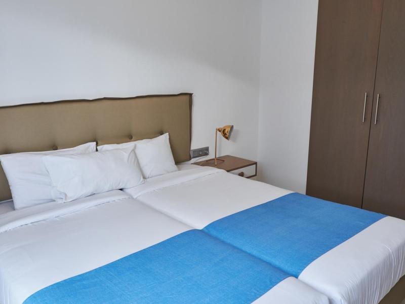 Troulis Apartments Hotel