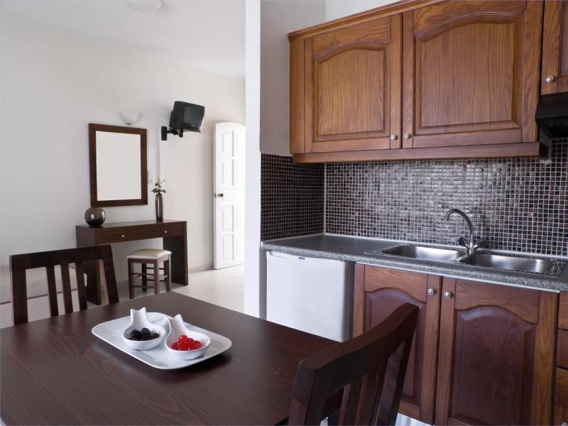 Troulis Apartments Hotel
