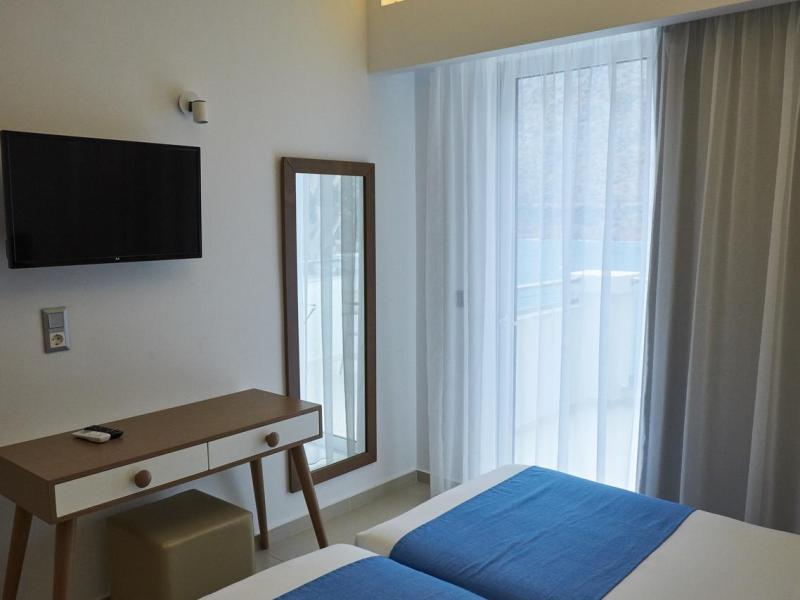 Troulis Apartments Hotel