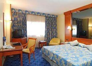 Tryp Coruna