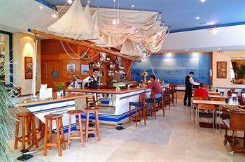 TRYP Cadiz La Caleta Hotel