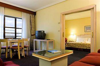 TRYP Cadiz La Caleta Hotel