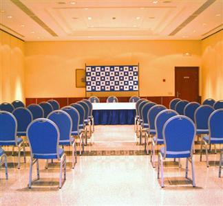 Tryp Leon Hotel