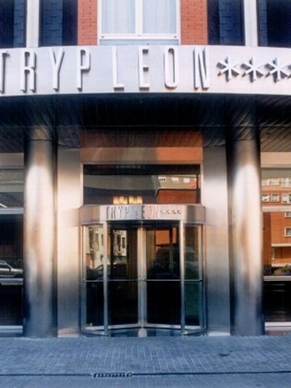 Tryp Leon Hotel