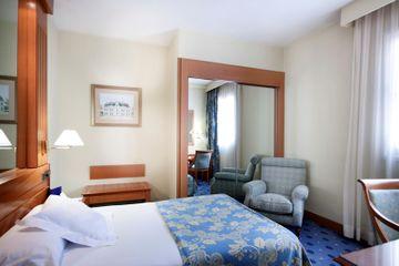 Tryp Sevilla Macarena