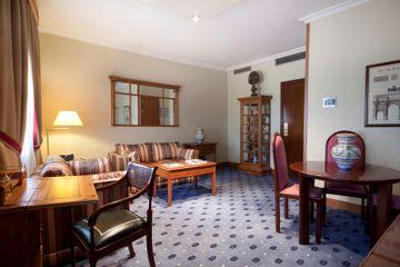 Tryp Sevilla Macarena