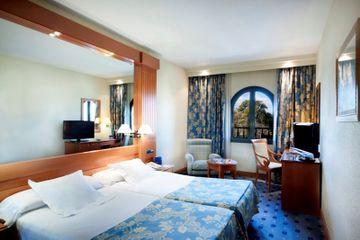 Tryp Sevilla Macarena