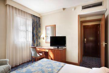 Tryp Sevilla Macarena