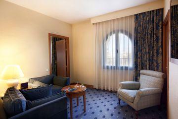 Tryp Sevilla Macarena