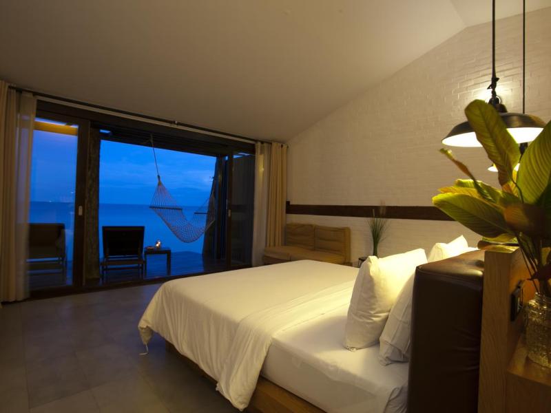Baan Talay Resort