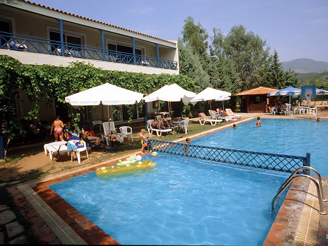 Trypiti Bungalows Hotel