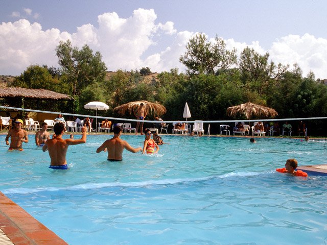 Trypiti Bungalows Hotel