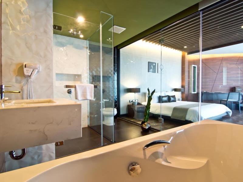 Tsix5 Hotel