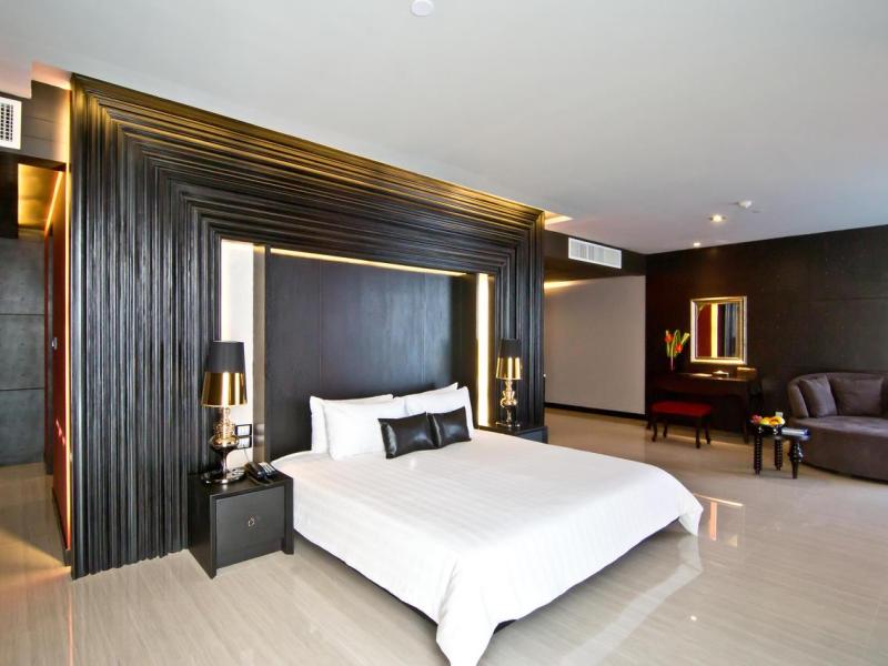 Tsix5 Hotel