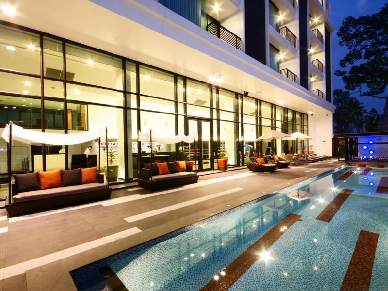 Tsix5 Hotel