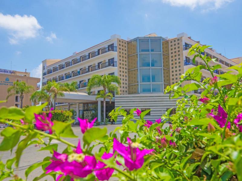 Tsokkos Gardens Hotel