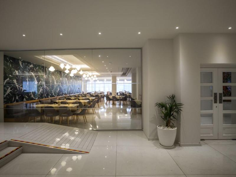 Tsokkos Protaras Beach Hotel