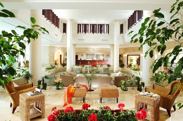 Casa Blue Resort & Spa