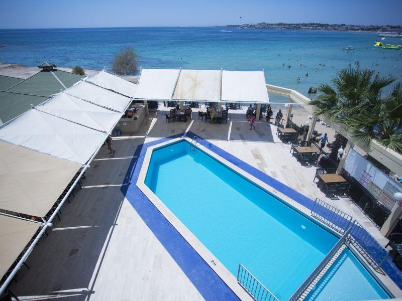 Tuntas Beach Hotel Altinkum