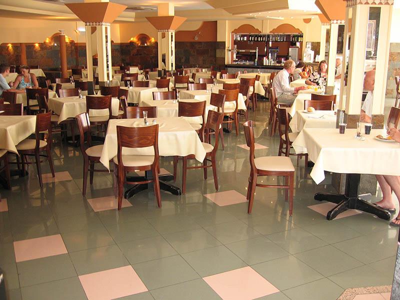 Turbo Club Apartments