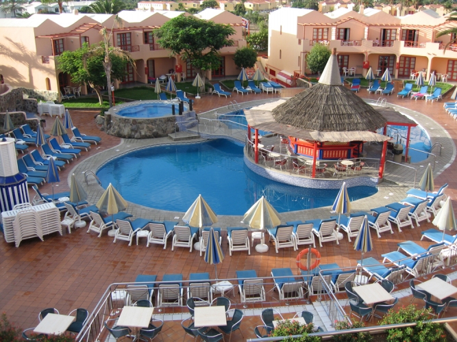 Turbo Club Apartments