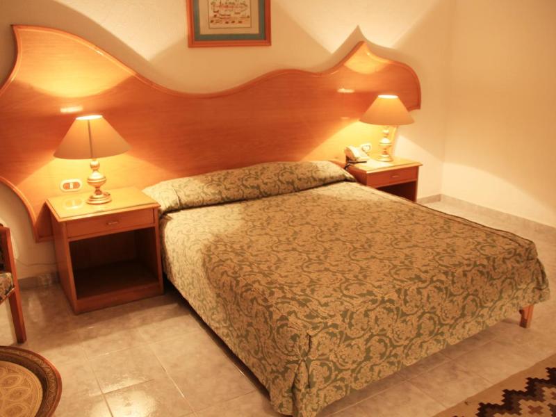 Turquoise Beach Hotel