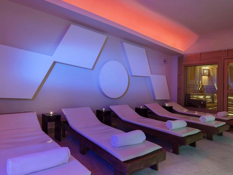 Club Turtas Beach Hotel