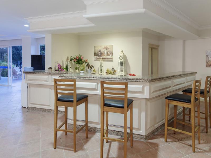 Club Turtas Beach Hotel