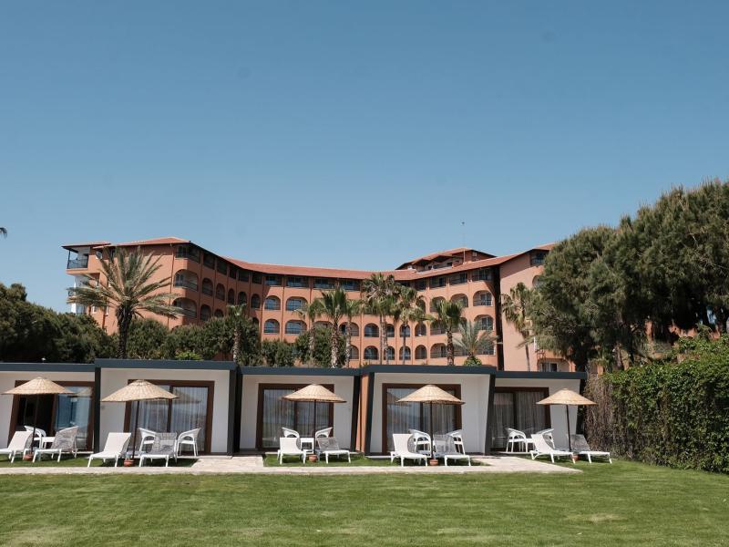 Club Turtas Beach Hotel