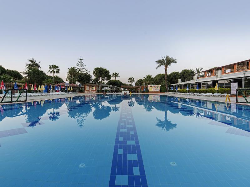 Club Turtas Beach Hotel