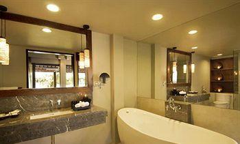 Twin Lotus Resort & Spa