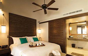 Twin Lotus Resort & Spa