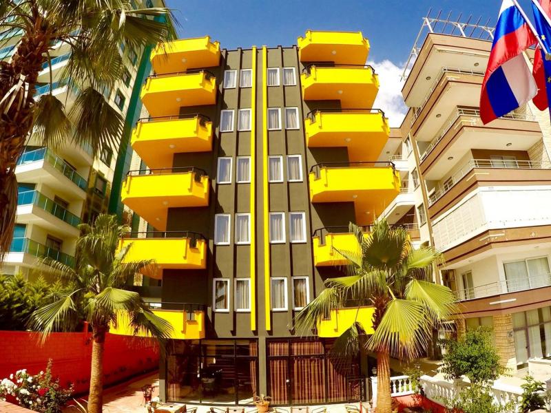 Gold Twins Family Beach Hotel