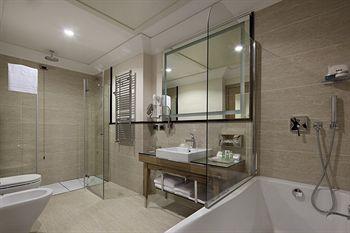 Una Hotel Roma