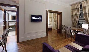 Una Hotel Roma