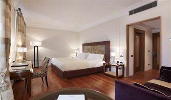 Una Hotel Roma