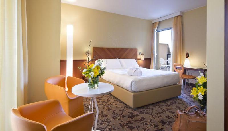 Una Hotel Mediterraneo