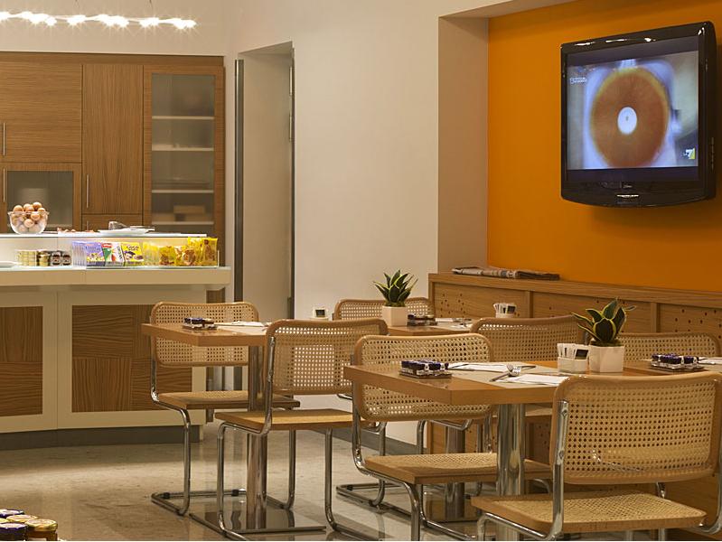 Una Hotel Mediterraneo